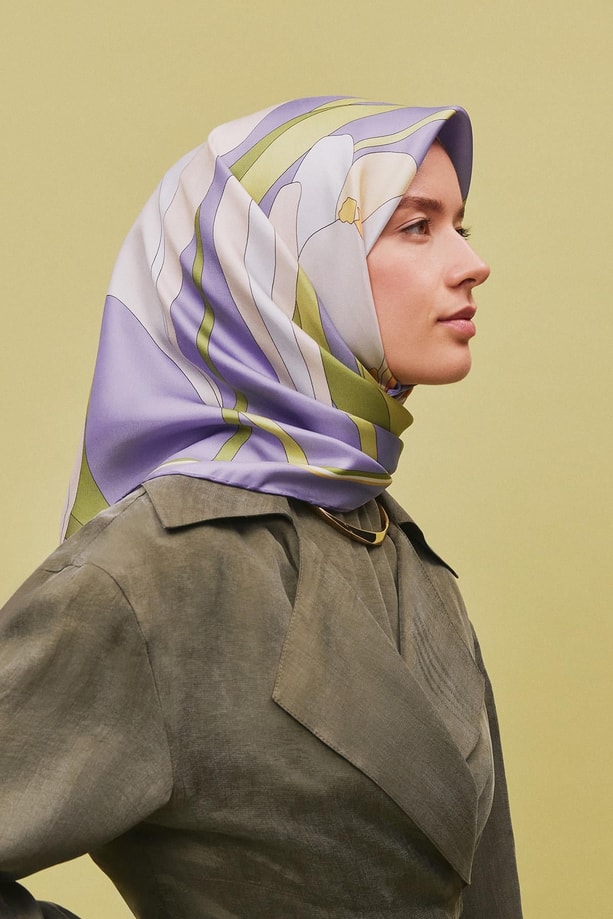 Armine Desenli Saf İpek Twill Eşarp 9302-06