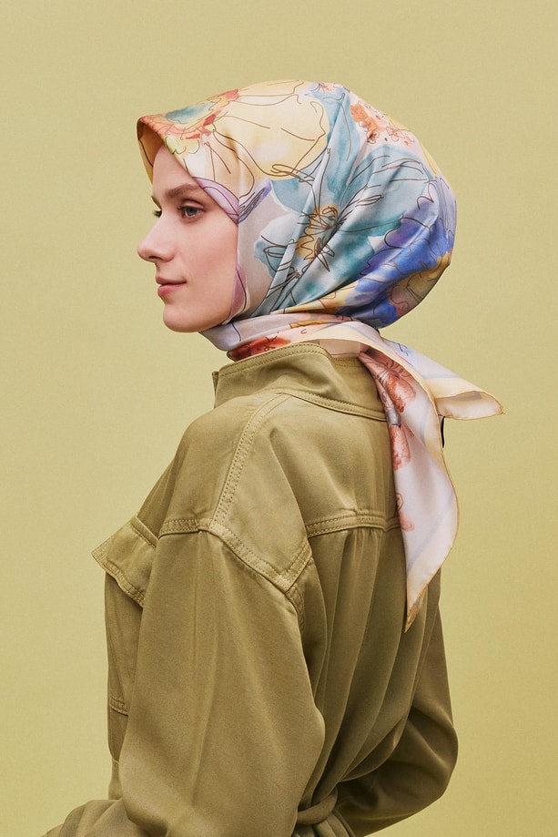 Armine Desenli Saf İpek Sura Eşarp 9318-06