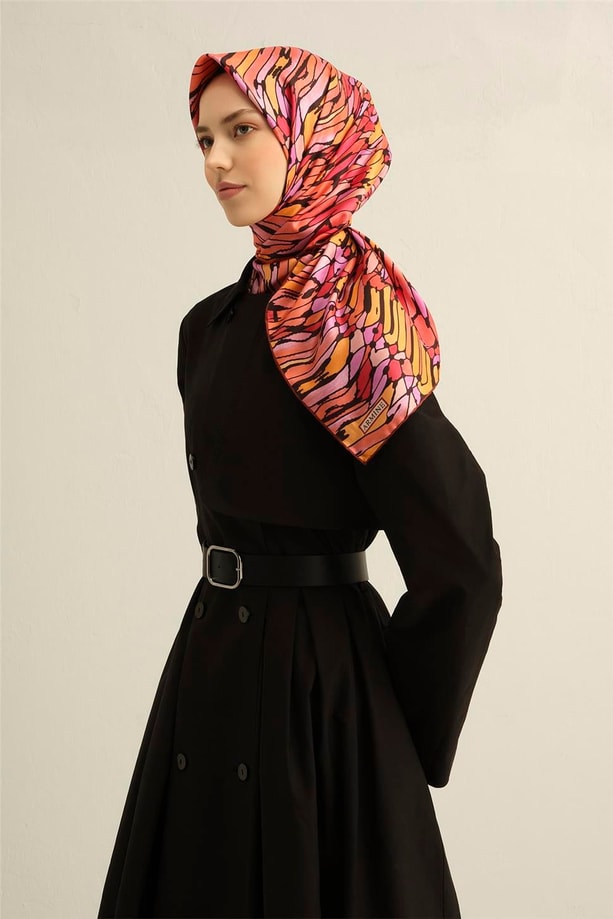 Armine Desenli Saf İpek Twill Eşarp 9335- 33