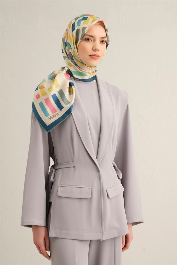 Armine Desenli Saf İpek Twill Eşarp 9341-81