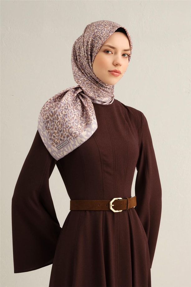 Armine Desenli Saf İpek Twill Eşarp 9352-06