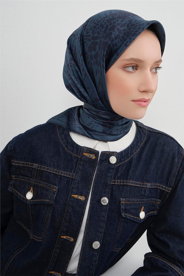 Armine  Saf İpek Twill Eşarp 9552D 88