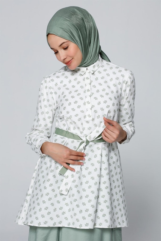 Armine Bluz 20Ya3817 Mint