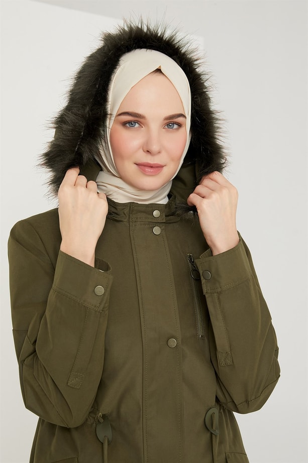 Armine Seyyar Kürklü ve Peluşlu Parka 21K7423 Haki