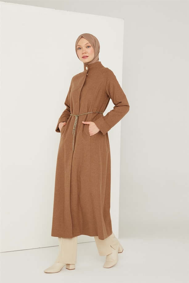 Armine Zincir Detaylı Manto 21K8710 Camel