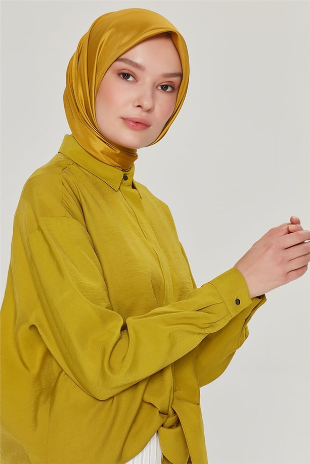 Armine Arka Yıldız Detaylı Bağlamalı Gömlek 21Y3941 Asit Yeşil