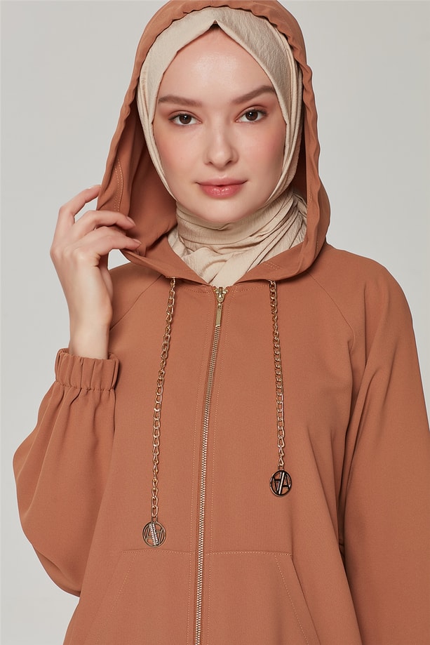Armine Zincir Detaylı Fermuarlı Spor Giyçık 21Y5310 Camel