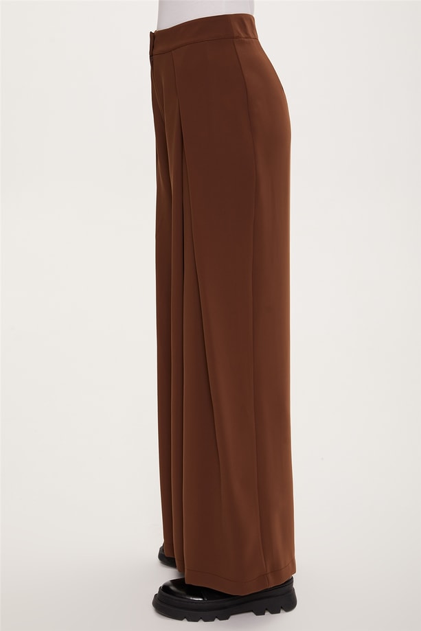 Armine Önü Pilikaşeli Pantolon 22K2313 Toprak
