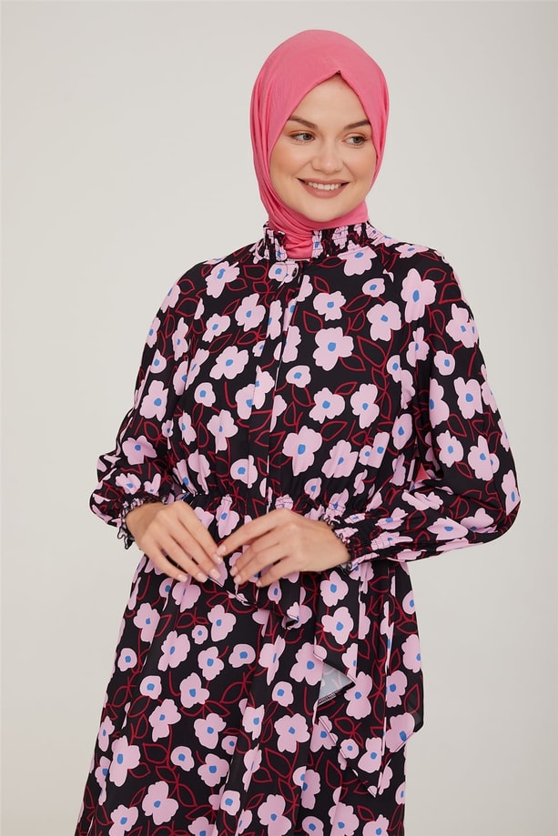 Armine Beli LAstikli Yakası ve Kolları Gipe Detaylı Empirme Tunik 22K4109 Pembe