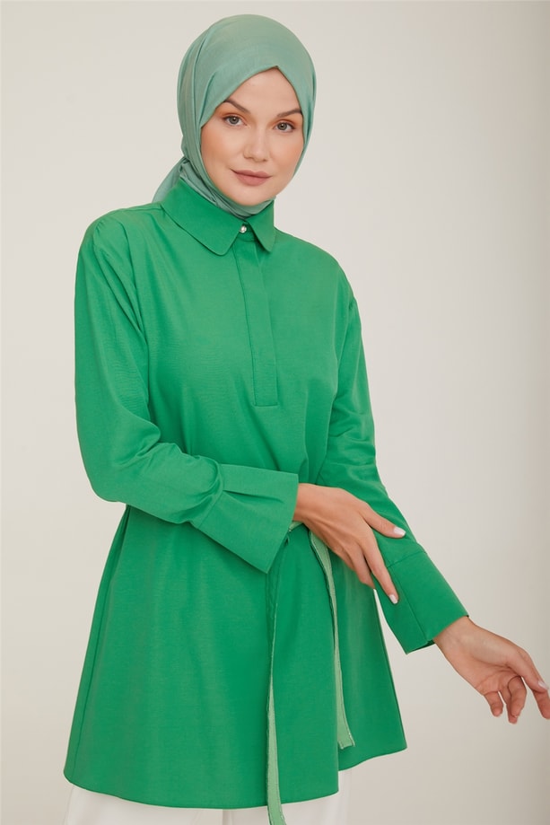 Armine Zincir Detaylı Pamuk Saten Tunik 22K4112 Çimen Yeşili