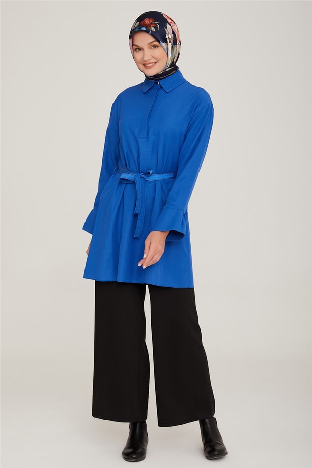 Armine Zincir Detaylı Pamuk Saten Tunik 22K4112 Kobalt