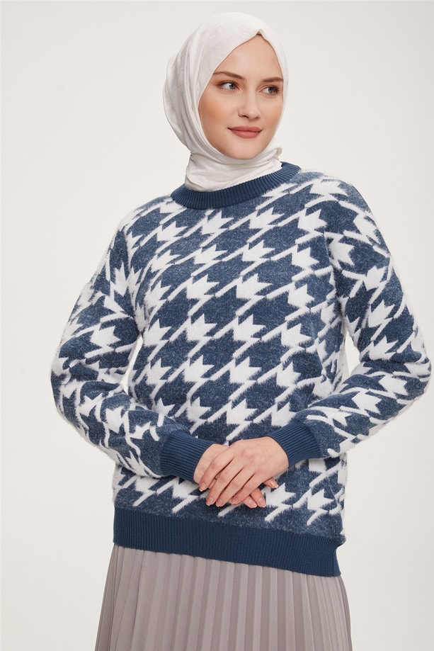 22KD4210 Armine Kazak Havacı