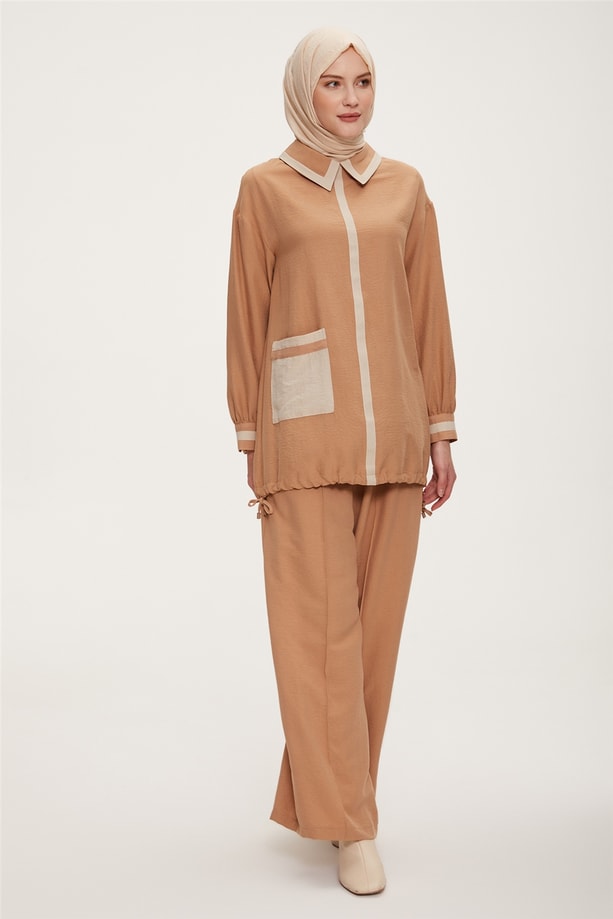 22K6424 Armine Takım Camel