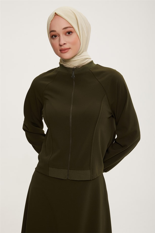 Armine Önü Fermuarlı Yanları Kup Detaylı Takım 22K6505 Koyu Haki