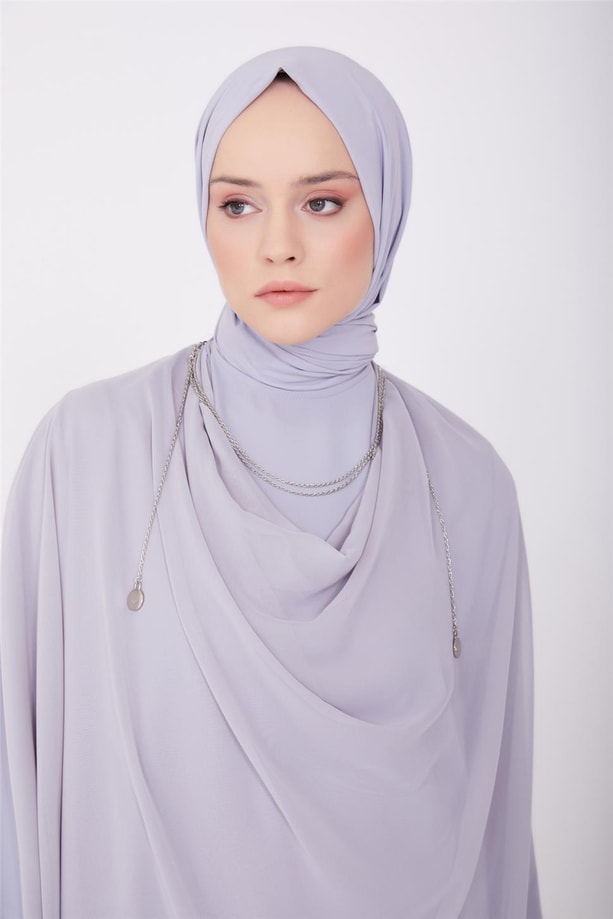 Armine Şifon ve Zincir Detaylı Şık Takım 22K6507 Gri