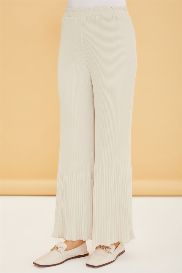 Armine Piliseli Pantolon 22Y2206 Vanilya