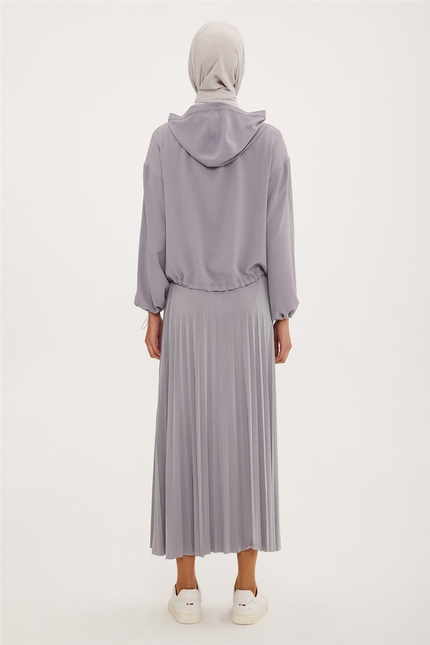Armine Beli Ve Kolları Büzülebilen Kısa Sweatshırt 22Y3119 Gri