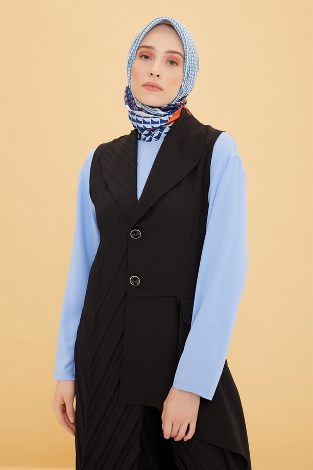 Armine Asimetrik Kesimli Piliseli Takım 22Y6418 Siyah