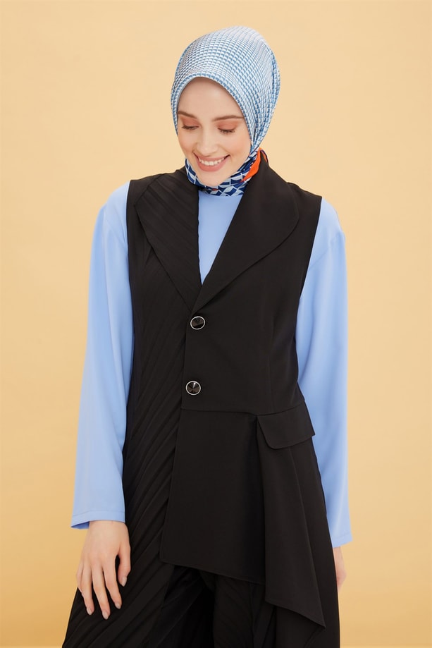 Armine Asimetrik Kesimli Piliseli Takım 22Y6418 Siyah