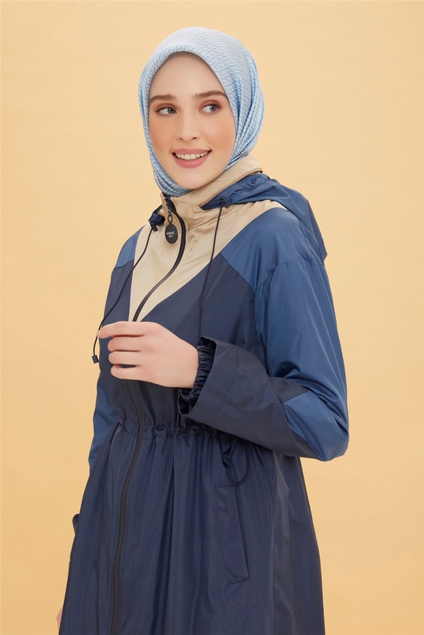 Armine Gizlenebilen Kapüşonlu Colorblock Yağmurluk Kap 22Y7317 Lacivert