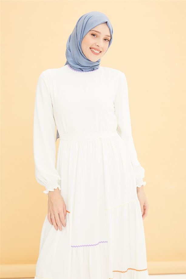 Armine Renkli Şerit Detaylı Elbise 22Y9421 Ekru