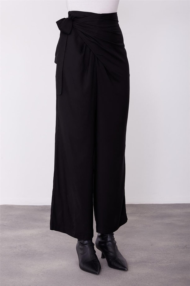 Armine Yandan Bağlama Detaylı Pantolon 23K2425 Siyah