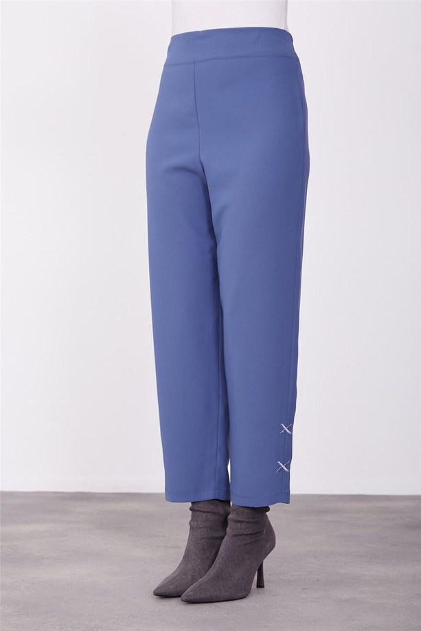 Armine Paçası Nakışlı Pantolon 23K2507 İndigo