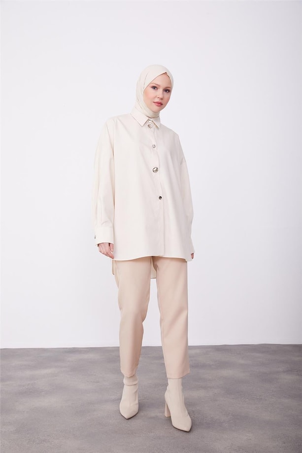 farklı düğme oversize gömlek 23K3401 Fildişi