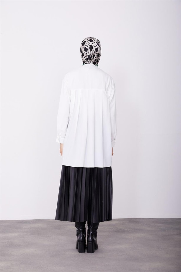 Armine Cepli Düğmeli Arkası Piliseli Gömlek 23K3414 Ekru