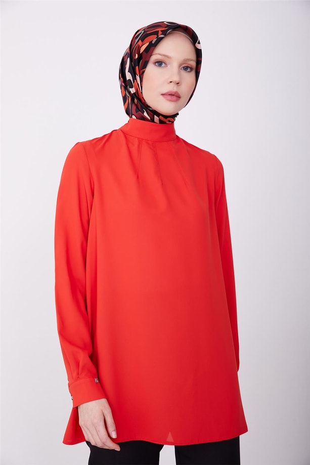 Armine Arkası Pilikaşe Detaylı Bluz 23K3435 Kırmızı