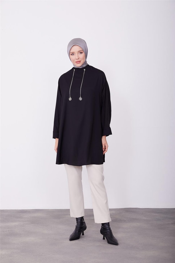 Armine Logolu Zincirli Tunik 23K4702 Siyah