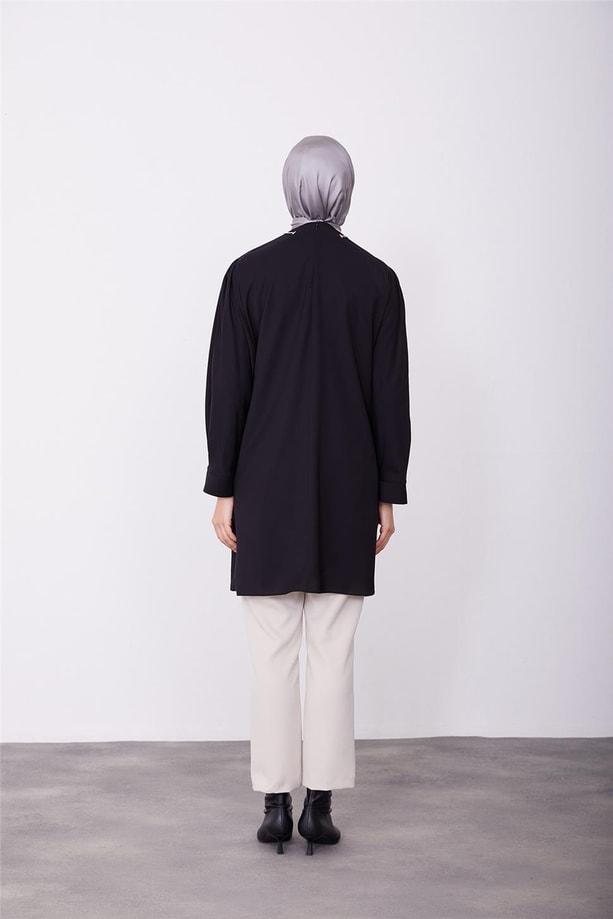 Armine Logolu Zincirli Tunik 23K4702 Siyah