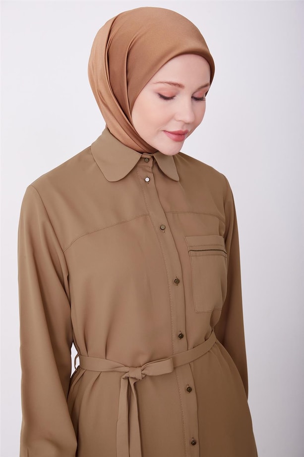 Armine Zincir Detaylı Tunik 23K4713 Badem