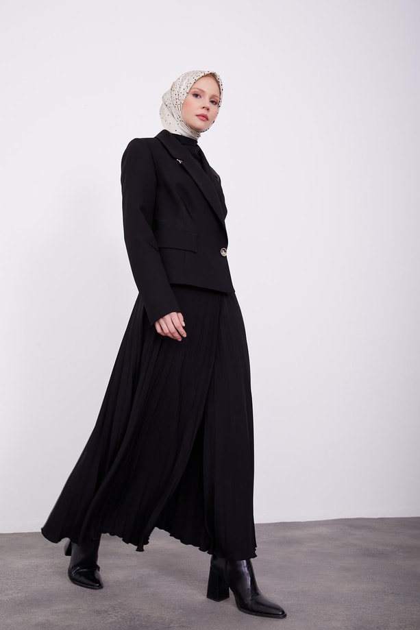 Armine Yakası Logo Detaylı Takım 23K6708 Siyah