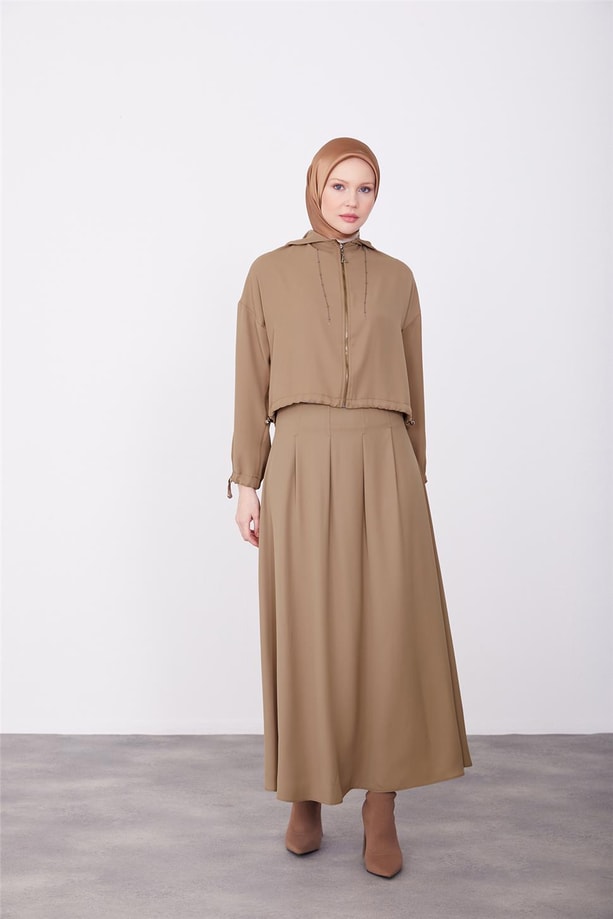 Armine Beli Ve Kolu Daralabilen Takım 23K6709 Badem