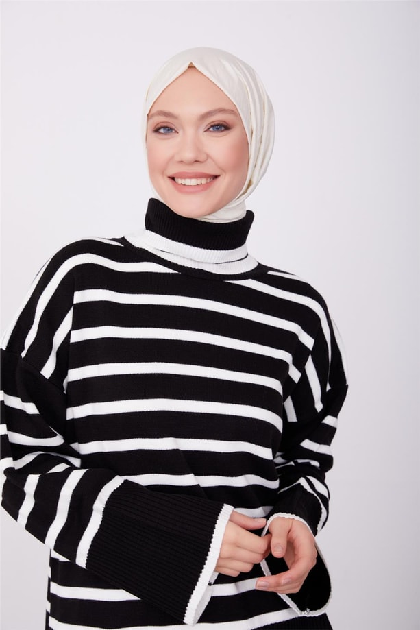 Armine Kazak 23KD8318 Siyah