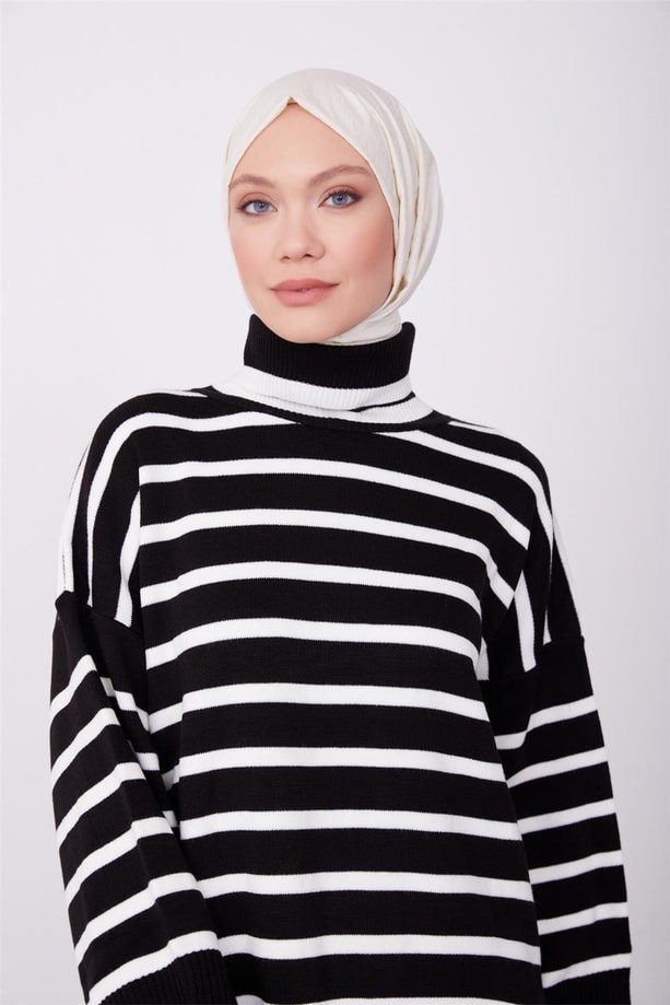 Armine Kazak 23KD8318 Siyah