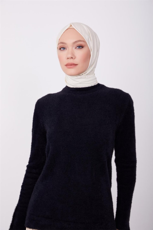 Armine Kazak 23KD8319 Siyah