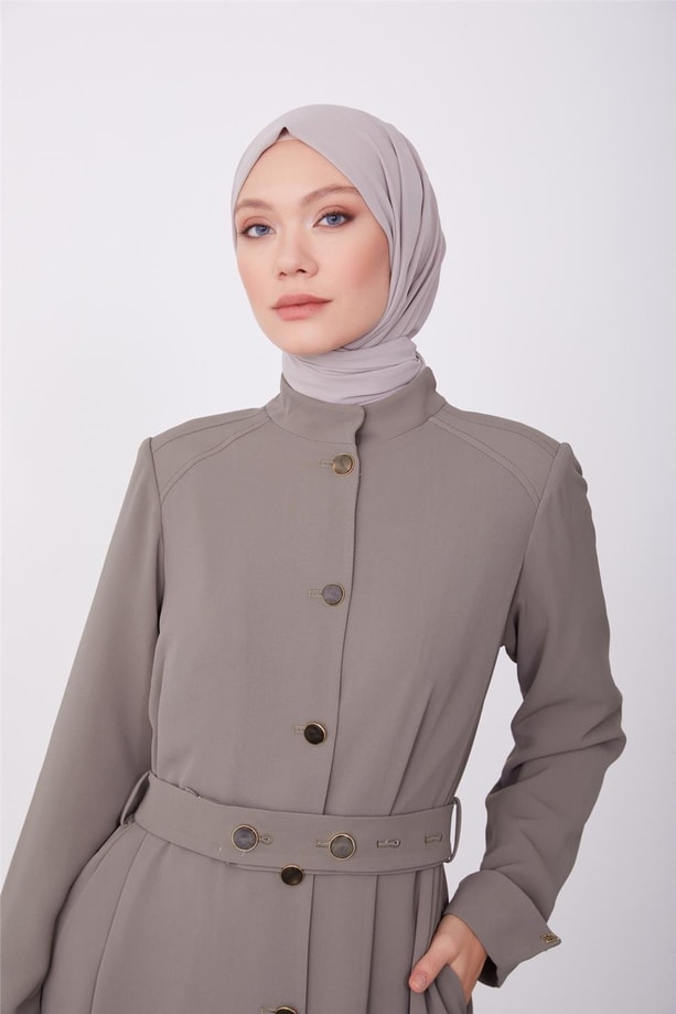 Kuşağı ayarlanabilir düğmeli omuz robalı pardesü 23K8516 Vizon