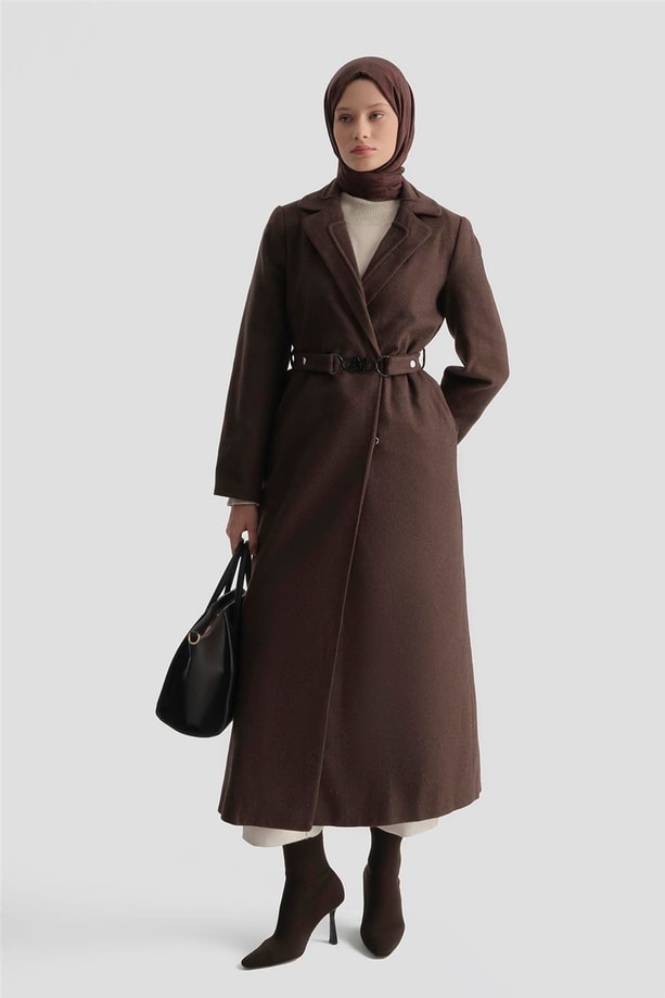 Armine Yakası Kabartmalı Tam Boy Manto 23K8612 Kahverengi