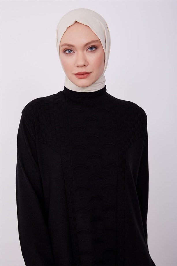 Armine Kazak  23KD9006 Siyah