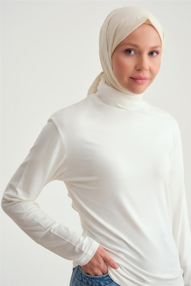Armine Uzun Kol Balıkçı Yaka Badi 23KD9039 Ekru