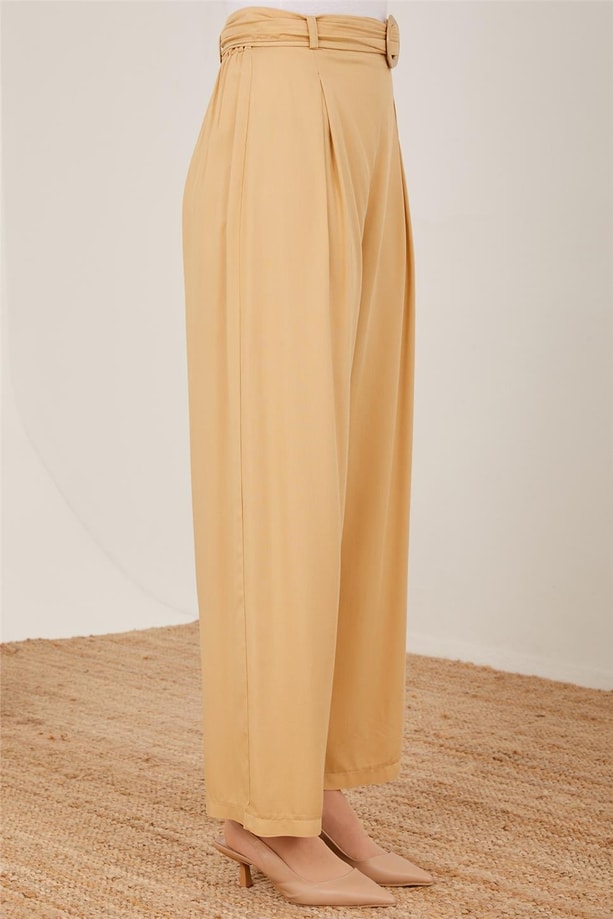 Armine Kemeri Piliseli Bol Viskon Pantolon 23Y2421 Bej