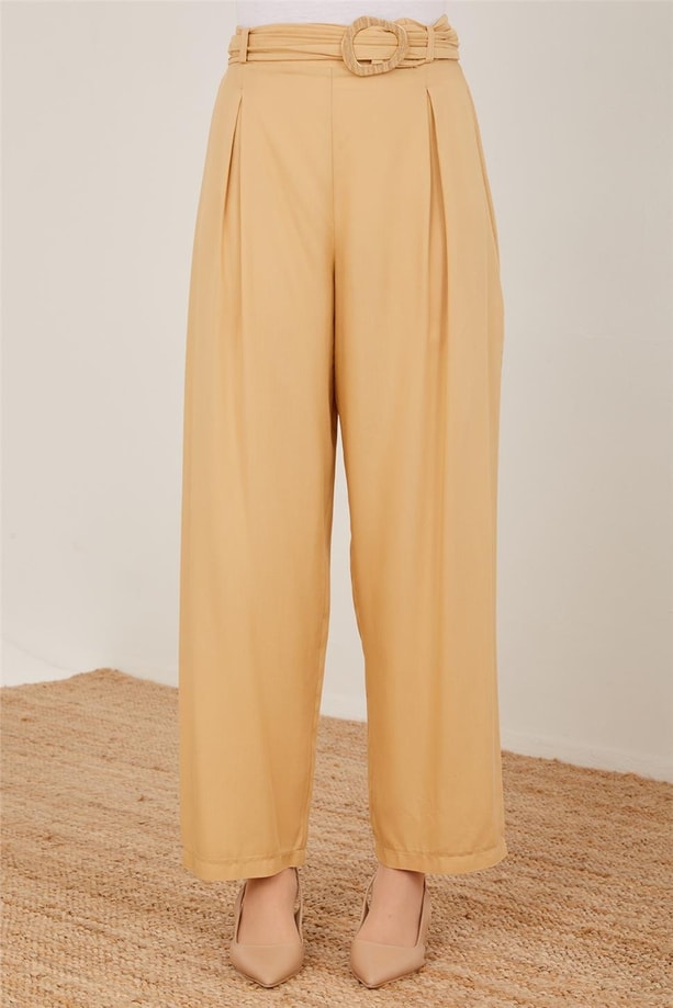 Armine Kemeri Piliseli Bol Viskon Pantolon 23Y2421 Bej