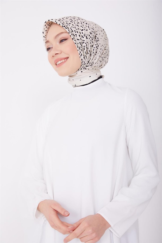 Armine Kolunda Bilezik Ve Şifon Detayı Olan Bluz 23Y3301 Ekru