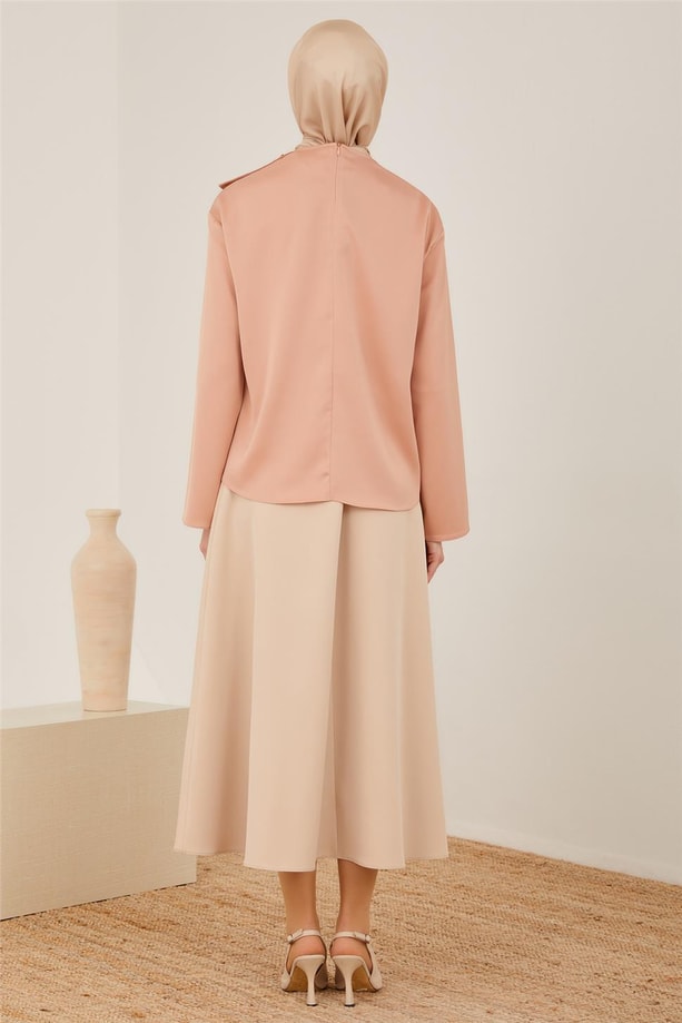 Armine Omzu Taş Düğme Detaylı Bluz 23Y3307 Latte