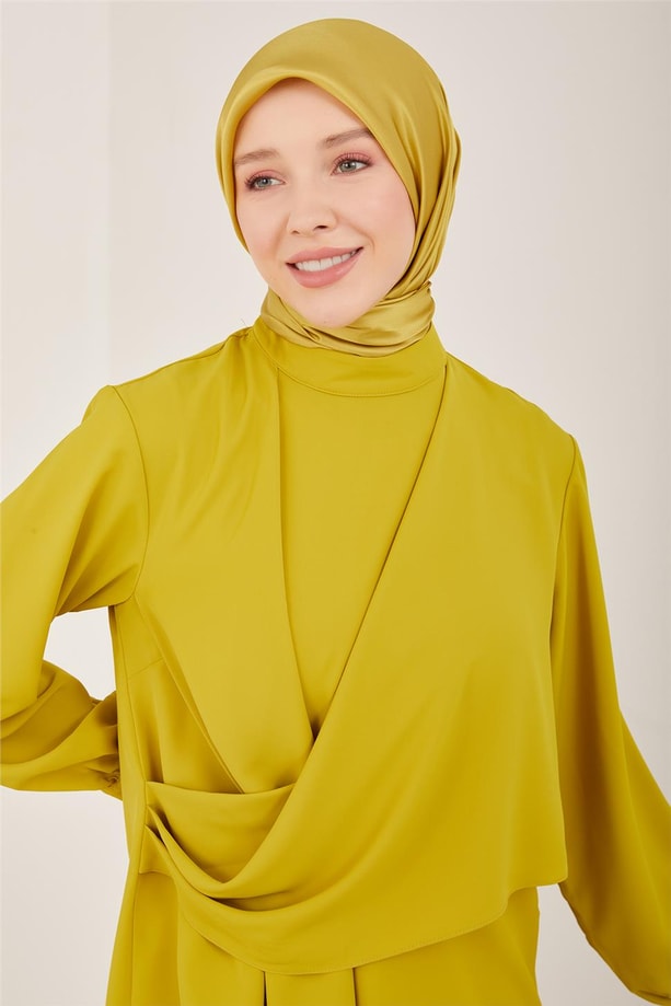 Armine Dropeli Asimetrik Bluz 23Y3328 Fıstık Yeşili