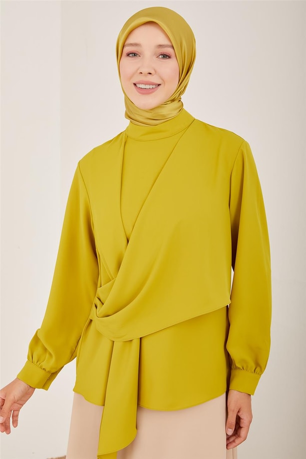 Armine Dropeli Asimetrik Bluz 23Y3328 Fıstık Yeşili