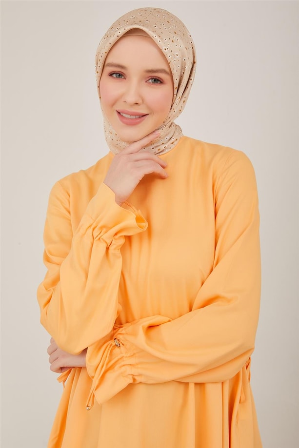 Armine Beli ve Kolu Büzülebilen Bluz 23Y3339 Mango
