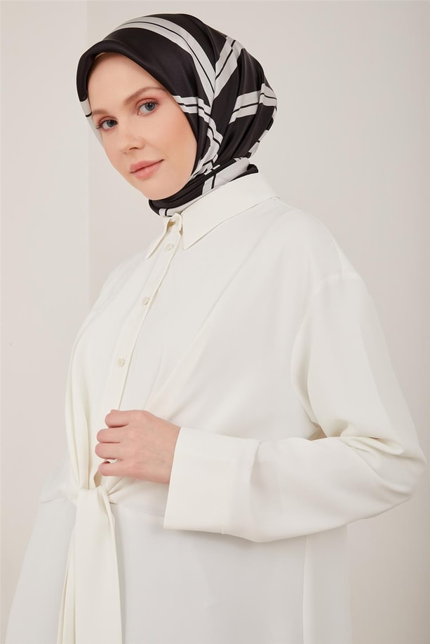 Armine Önde Ve Arkada Bağlanabilen Kuşaklı Tunik 23Y4412 Beyaz